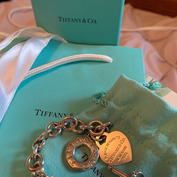 Tiffany & Co. Jewelry - Tiffany&Co toggle bracelet.